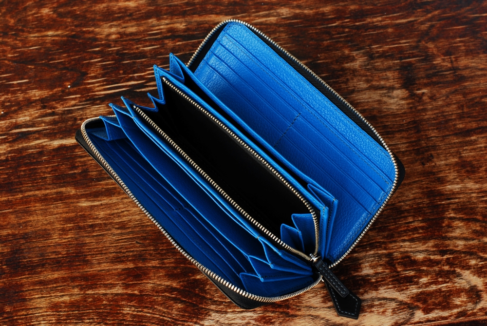 ボックスカーフ：革色ブラック　『ラウンド長財布』